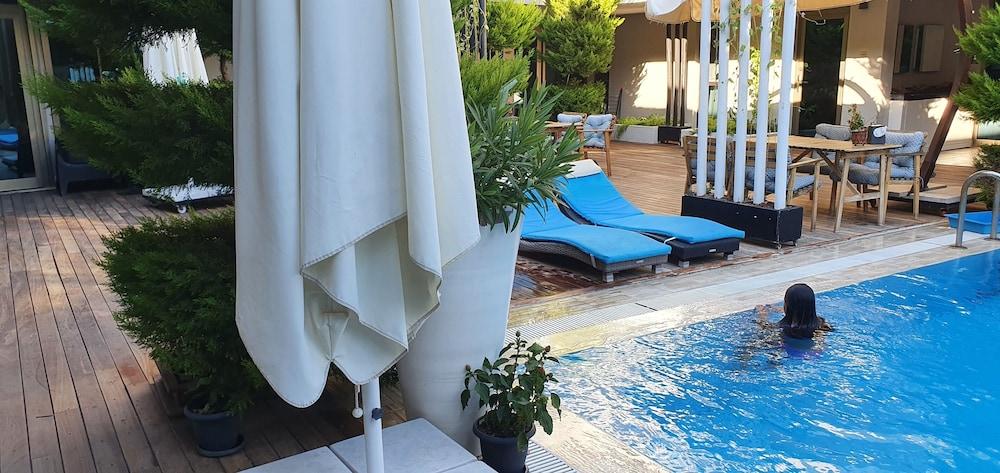 Hotel The D Çeşme